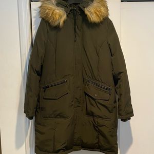 XL army green parka with faux fur lining and fur inside hood